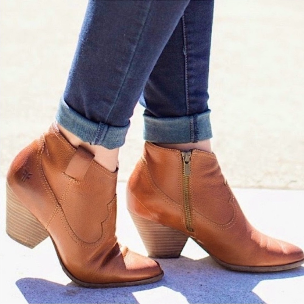 Frye Reina Bootie Size 7